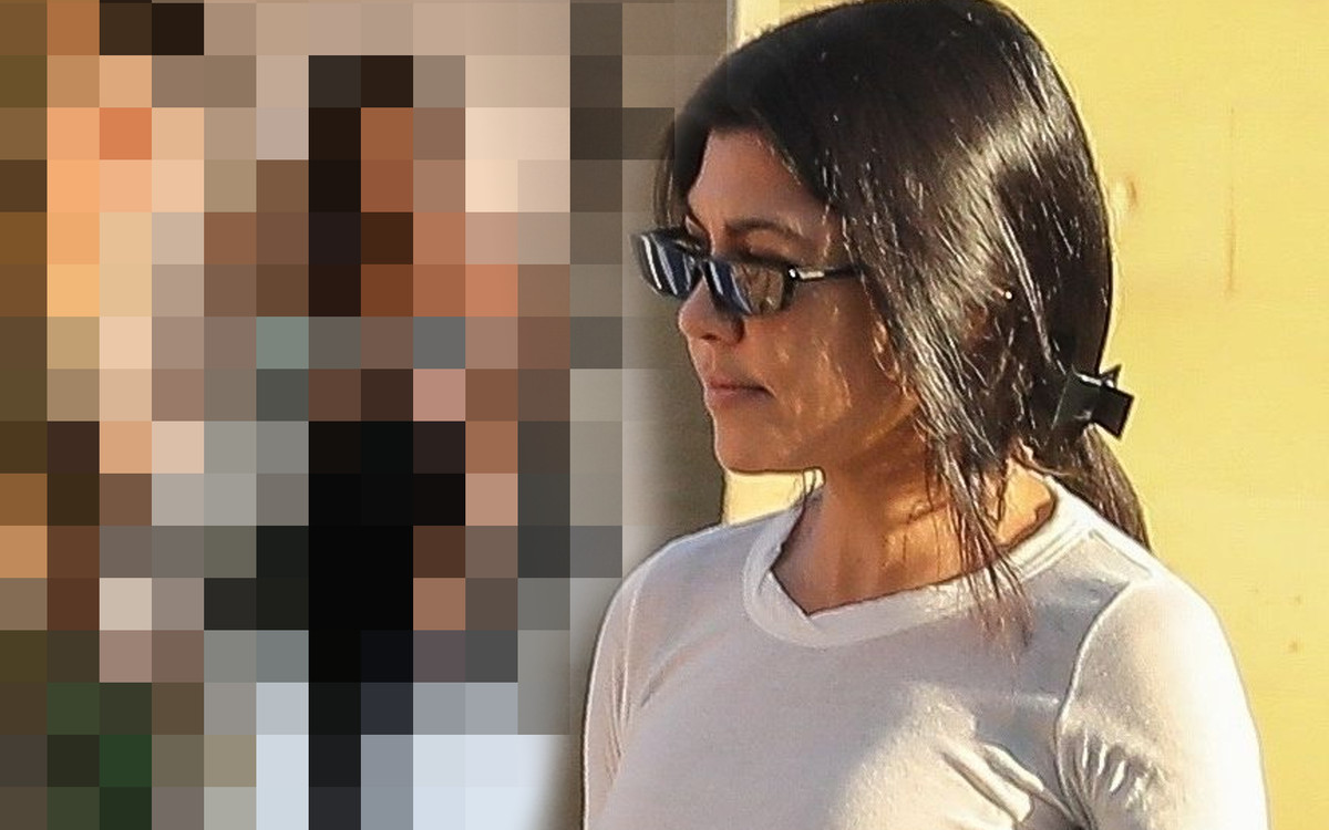 Kourtney Kardashian przesadza z Photoshopem. Co się stało z jej nogami?