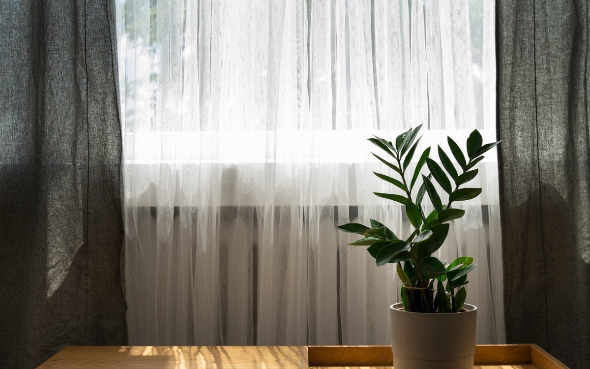 Stylowa kuchnia w kilka chwil – dlaczego firany gotowe to świetne rozwiązanie?