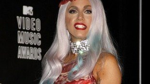 Czy Lady GaGa wystąpi w duecie z Cher?