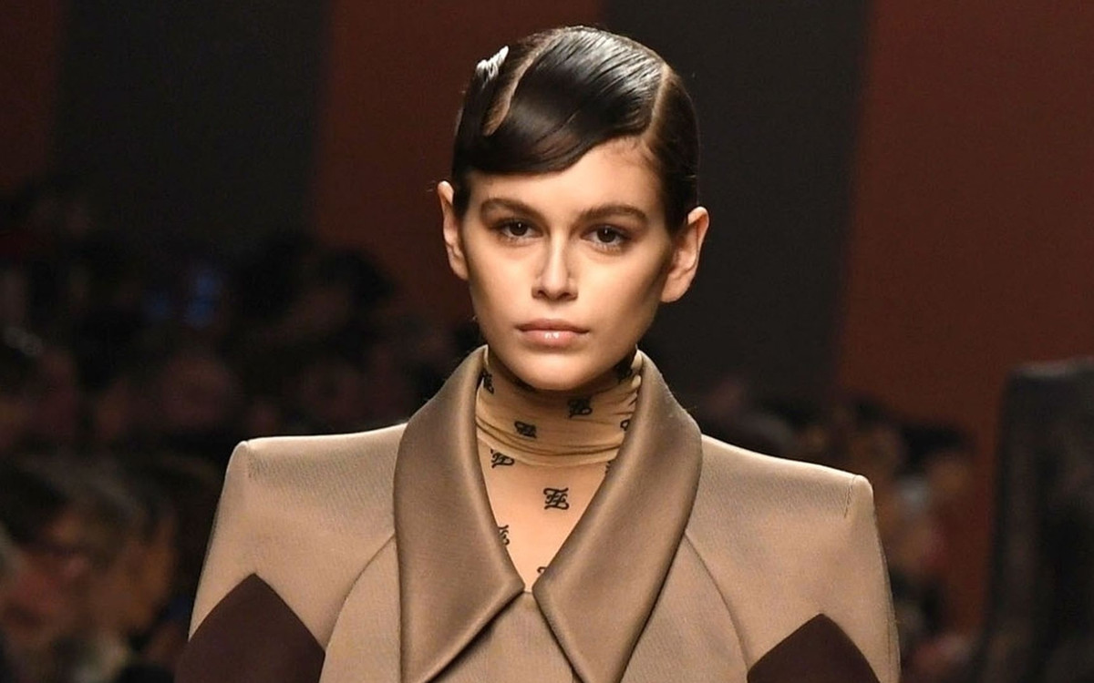 Wychudzona Kaia Gerber – czy mama nie martwi się o 17-latkę?