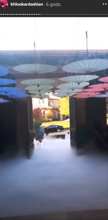 Bajkowe urodzinki córki Khloe Kardashian – True