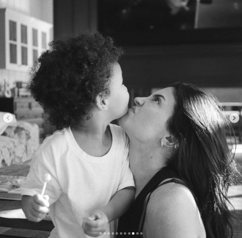 Kylie Jenner pokazała prywatne kadry z dziećmi, Hailey Bieber, siostrą Kendall i chłopakiem Timothée! (FOTO)