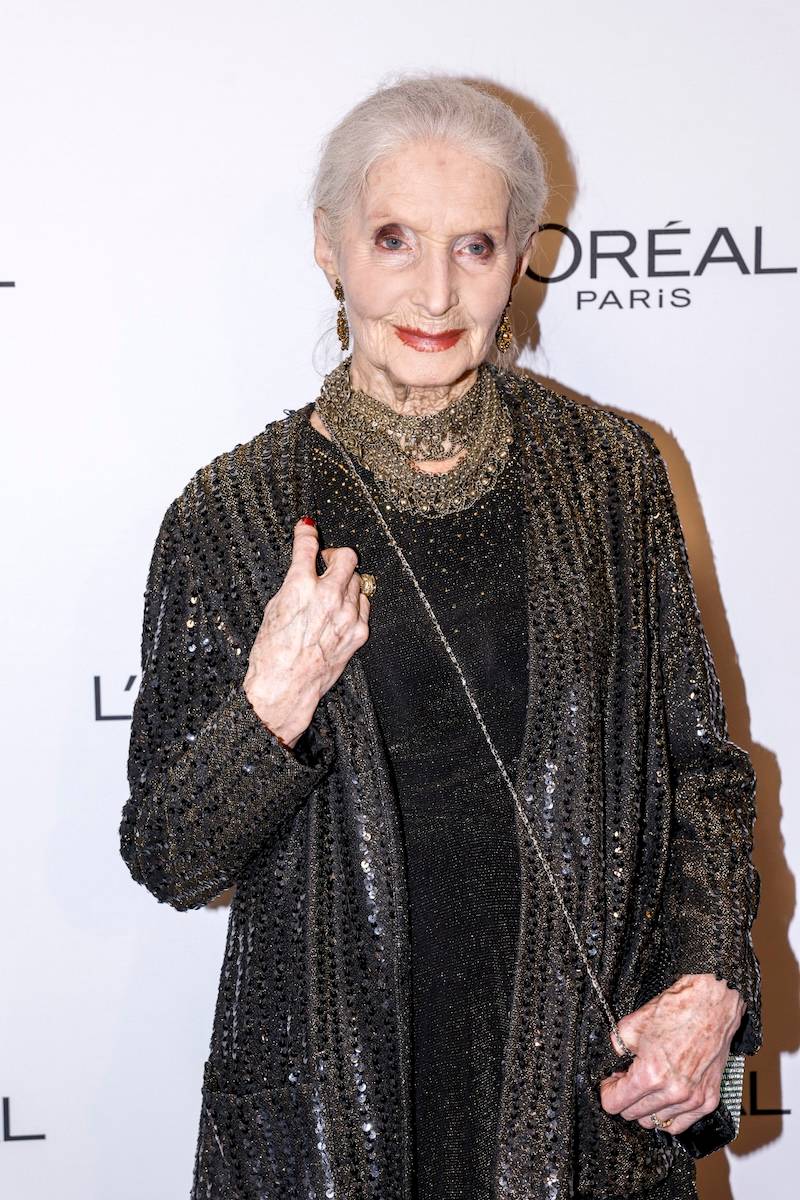 Perfekcyjnie ubrane gwiazdy na premierze filmu! W garniturach Julia Wieniawa i Magdalena Boczarska (FOTO)