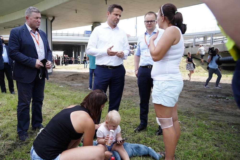 Wypadek autobusu w Warszawie. Mateusz Wlodarczyk / Forum