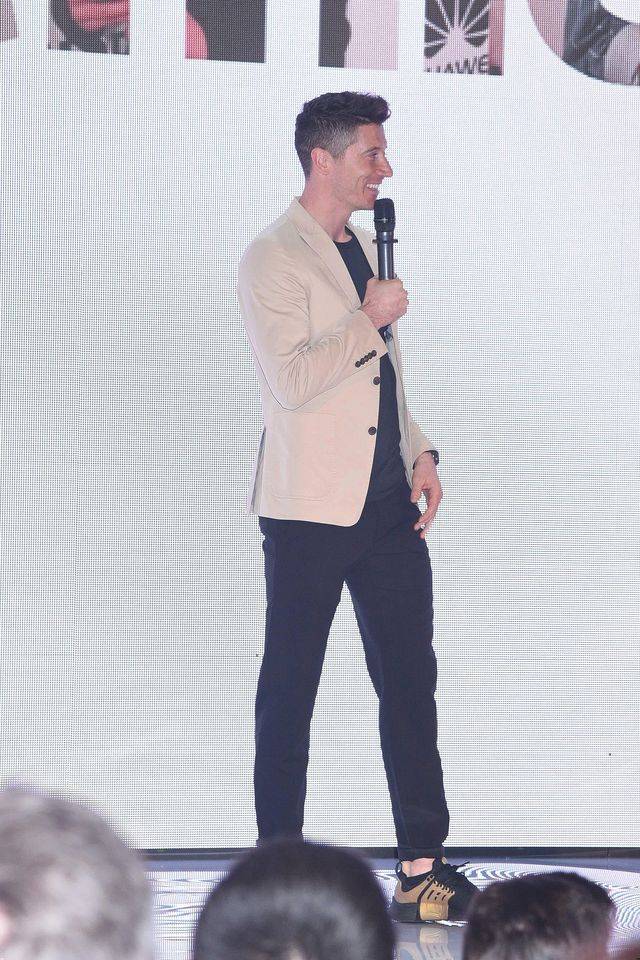 Robert Lewandowski o ideale KOBIECOŚCI