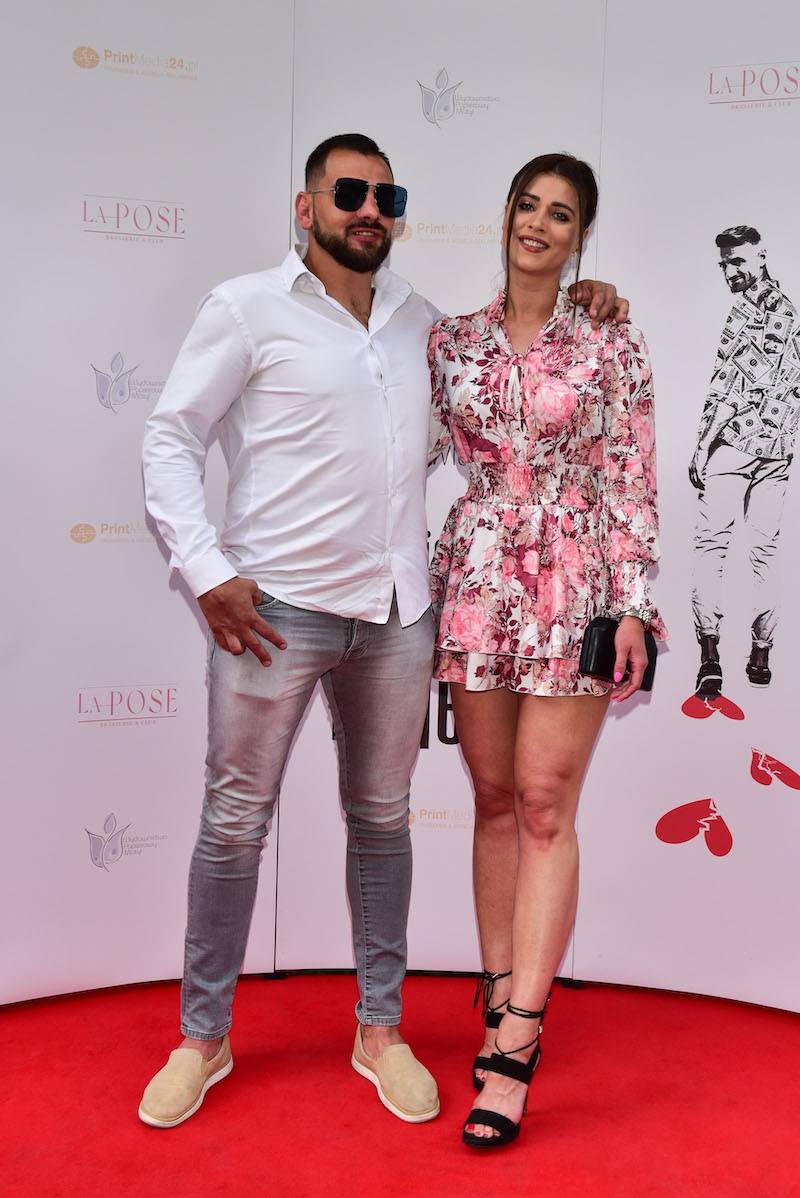 Gwiazdy na premierze “W niewoli Tindera”