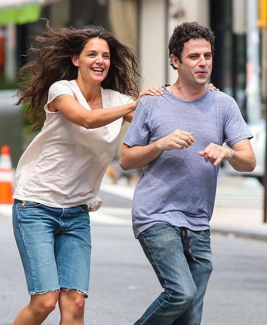 Katie Holmes na planie Mania Days