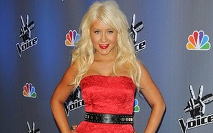 Odświeżona Christina Aguilera pozuje do zdjęć (FOTO)