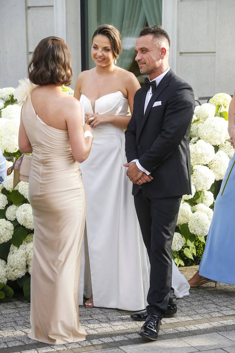 Aleks Mackiewicz z “Gliniarzy” zaprosił media na swój ślub (ZDJĘCIA)