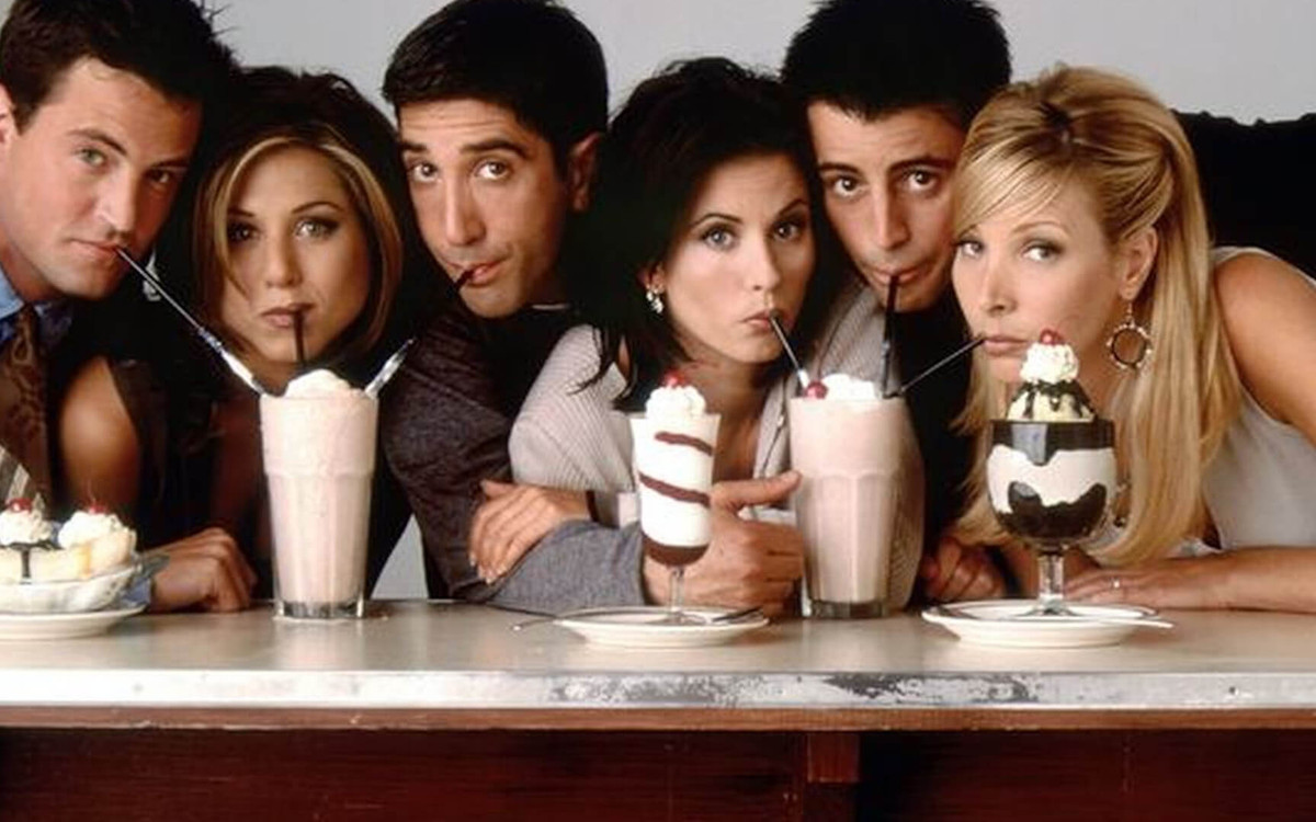 Zdjęcia do “Przyjaciół” PRZEŁOŻONE. Przez koronawirusa