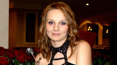 Od czasów “Idola” przeszła wielką metamorfozę. Tak dziś wygląda Ewelina Flinta