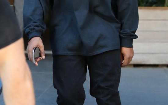 Twarz Kanye Westa, gdy przestaje być maską