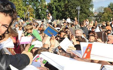 Wszyscy kochają Kasię Cichopek! (FOTO)