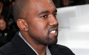 Kanye West zostawił Kim w Stanach, bo…