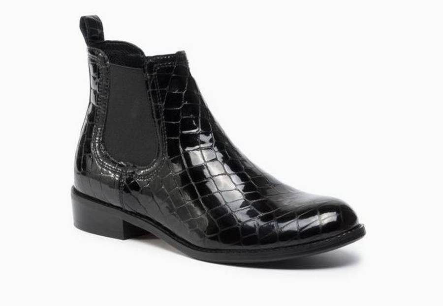 W CCC 20% TANIEJ z okazji Black Week – botki, kozaki i buty sportowe