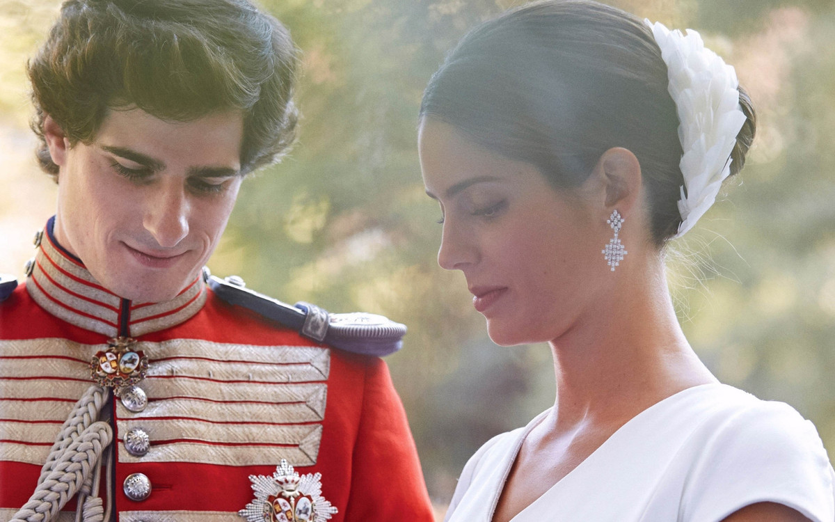 Przepiękny ślub księcia Hiszpanii! Kreacja Sofii Palazuelo zachwyca