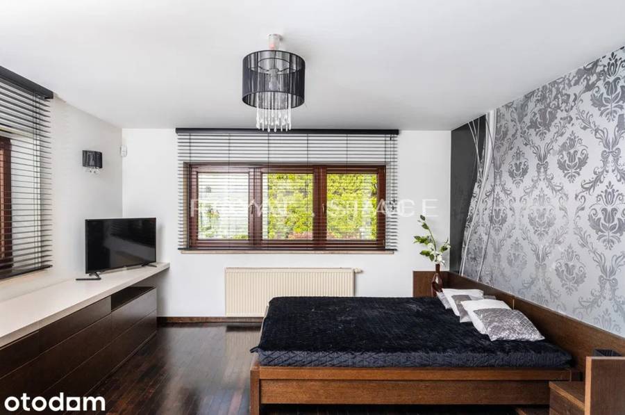 Dom Sylwii Peretti wystawiony na sprzedaż