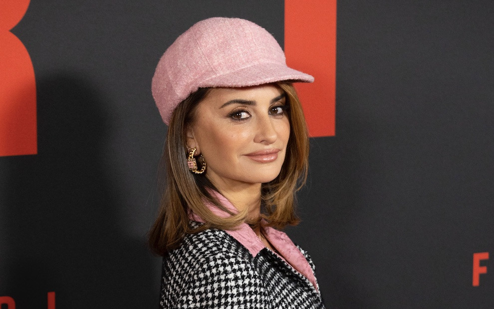 49-letnia Penélope Cruz zachwyciła na imprezie “Ferrari”. Wygląda 10 lat młodziej!