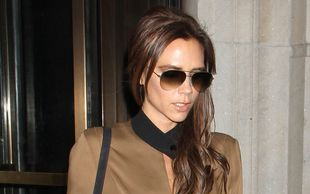 Seksowna sekretarka – Victoria Beckham (FOTO)