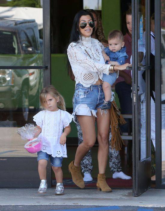 Kourtney Kardashian po trzeciej ciąży