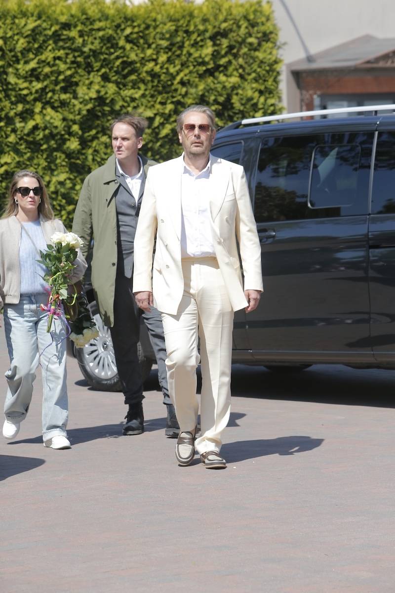 Tłumy gwiazd na pogrzebie Tomasza Jakubiaka. Wojciech Modest, Patrycja Markowska z mężem, Jagna Niedzielska…