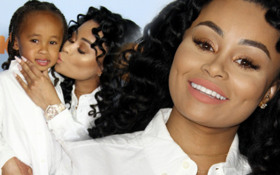 Blac Chyna bez biustonosza na imprezie z dziećmi (ZDJĘCIA)