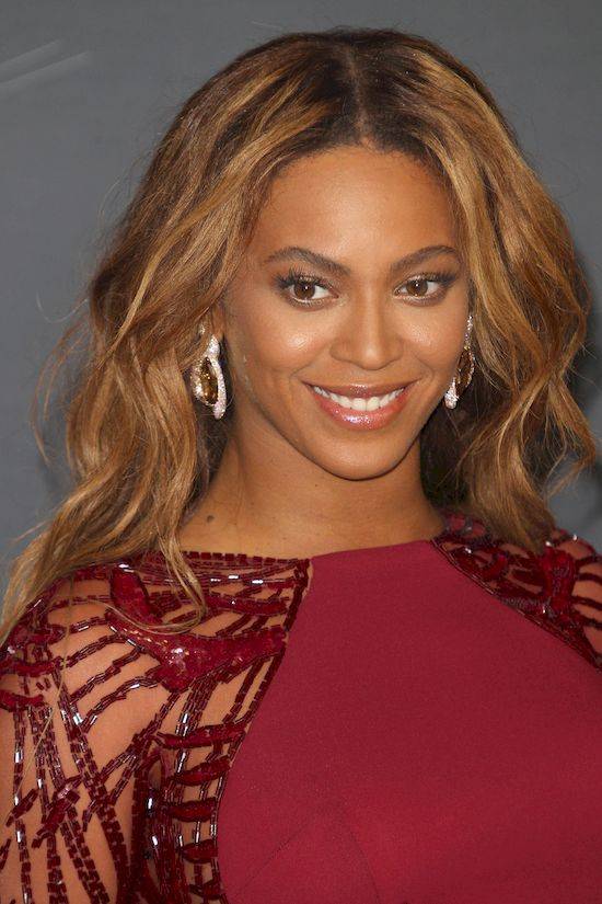 Beyonce jest… BIAŁA?! Fani są wściekli! (VIDEO)