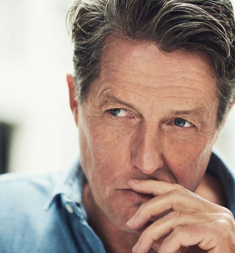 Hugh Grant z żoną na premierze. Młodsza o 23 lata Anna Eberstein wyglądała olśniewająco! (FOTO)