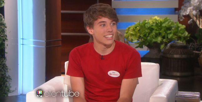 alex-from-target-g-R1