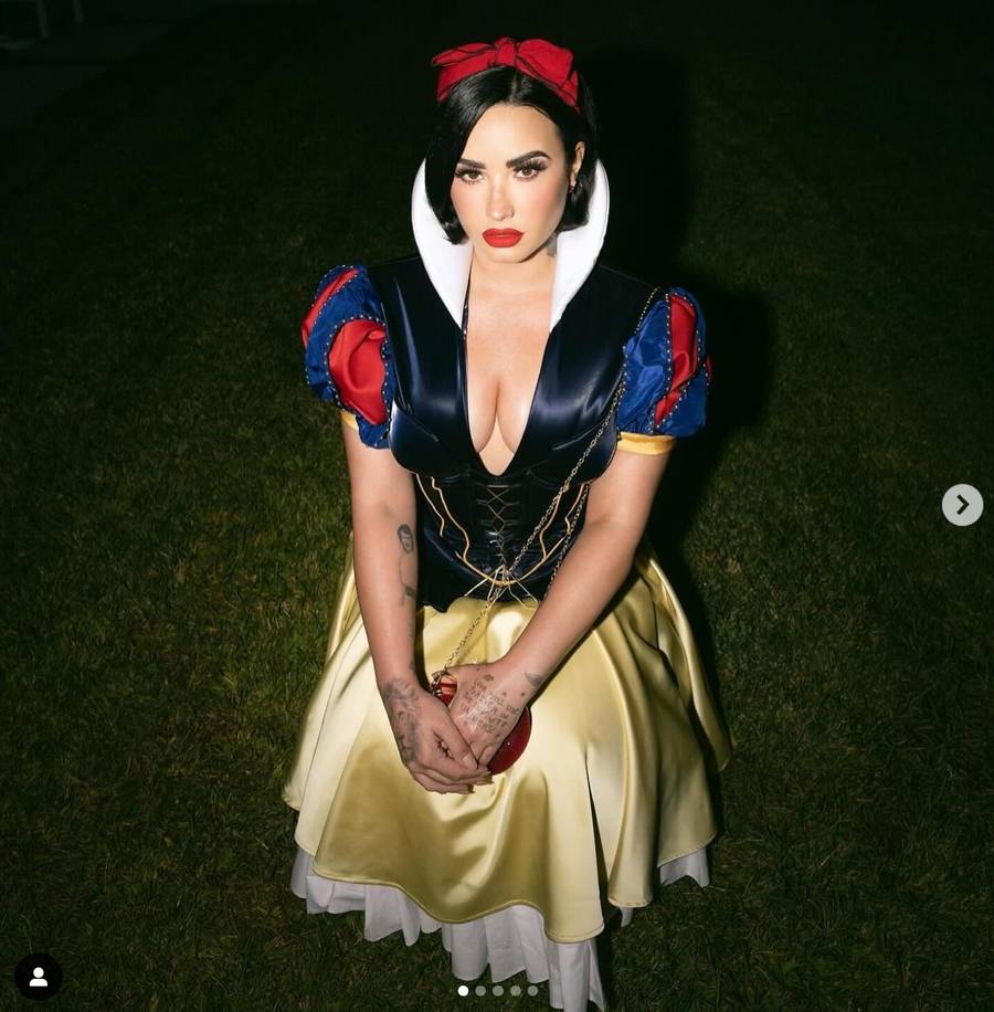 Najlepsze przebrania gwiazd na Halloween 2023! Kardashianki, Adele, Paris Hilton, Lizzo, Demi Lovato… (ZDJĘCIA)