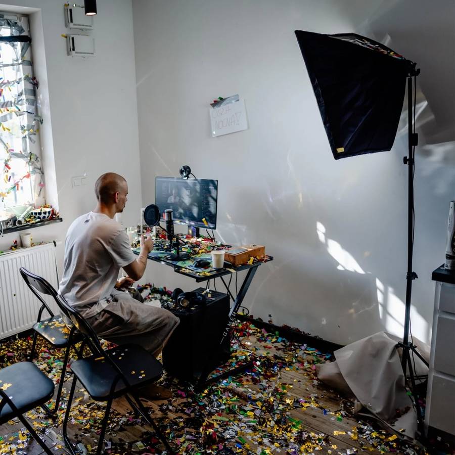 Mieszkanie Łatwoganga, fot. Facebook/Filip Naumienko