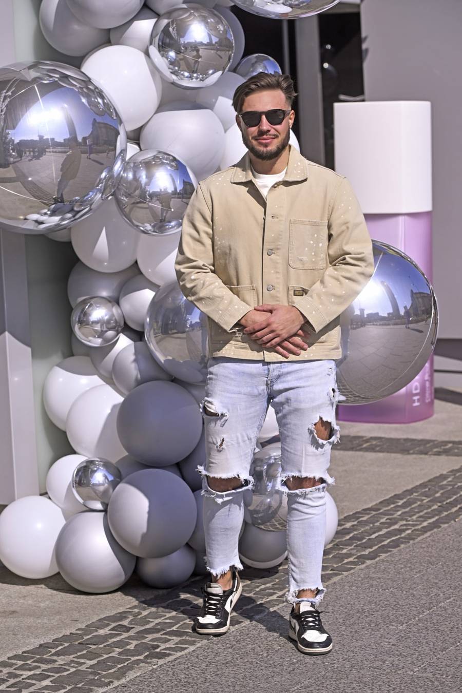 Justyna Steczkowska i Leon Myszkowski mkną na otwarcie sklepu HDREY! Artystka pojawiła się w obłędnej stylizacji (FOTO)