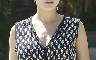 Mila Kunis chuda jak patyk! (FOTO)