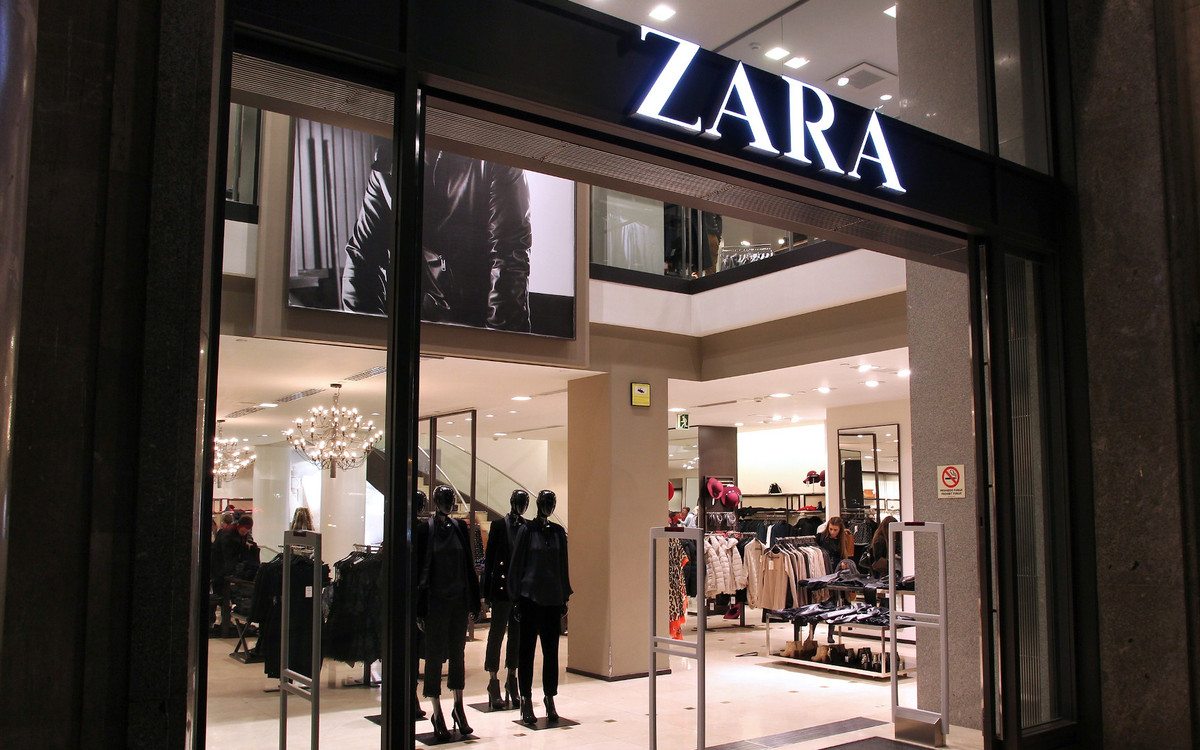 Zara ma nowe LOGO – wszyscy się z niego śmieją