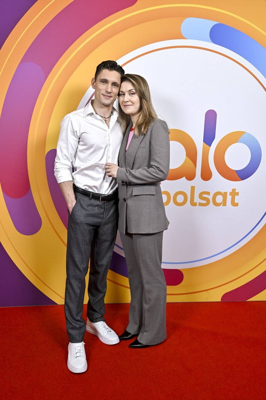 Niedzielny poranek z “Halo Tu Polsat”! Ewa Kasprzyk z pieskiem Shakirą, Paweł i Joanna Orleańscy (FOTO)