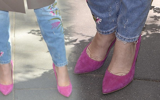 Pamiętamy zdecydowanie LEPSZE stylizacje tej aktorki (ZDJĘCIA)