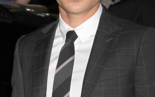 Zac Efron złamał szczękę!