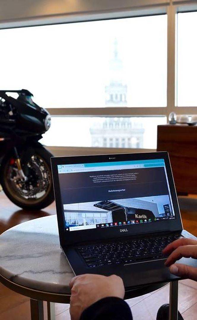 Jak mieszka Kuba Wojewódzki? Nowojorski apartament w sercu Warszawy