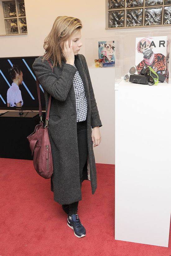 Marta Wierzbicka mierzy okulary, styczeń 2015