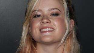 16-letnia córka Reese Witherspoon debiutuje sama na ściance (FOTO)