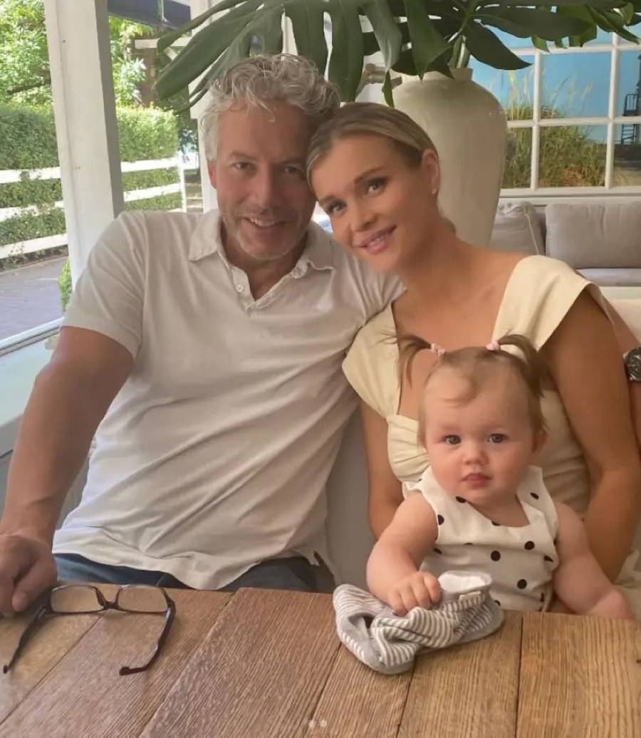 Joanna Krupa z drugim mężem i córeczką/ fot. Instagram