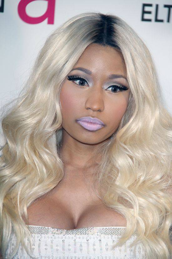 Szalone stylizacje Nicki Minaj