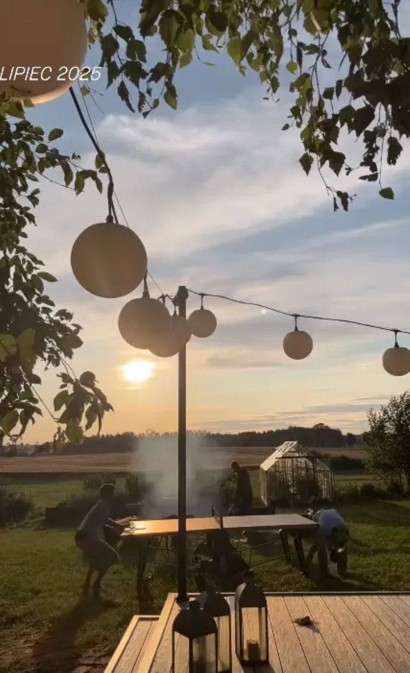 Instagram/dotindotin