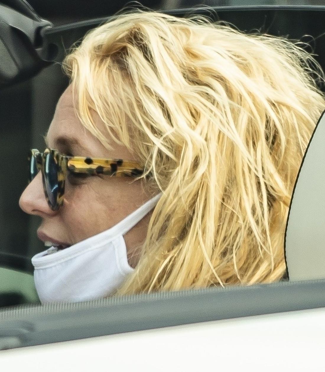 Britney Spears w samochodzie