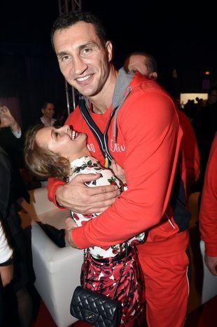 ffn-panettiere-hayden-file-052814-51432107-ggg-R1