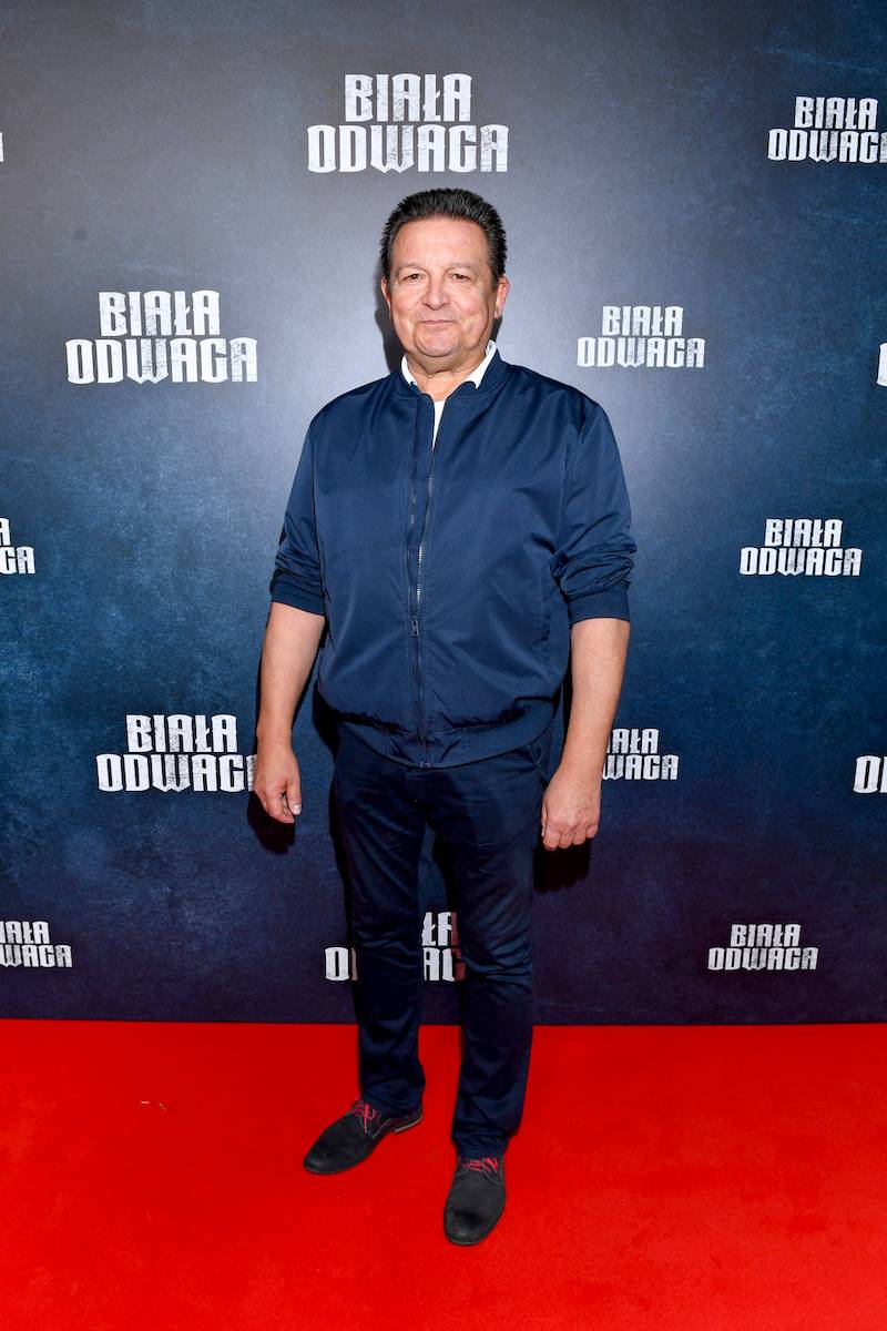 Zlot aktorów na premierze filmu “Biała odwaga”. Marcin Bosak z nową partnerką, Wiktor Zborowski z żoną, Olga Bołądź