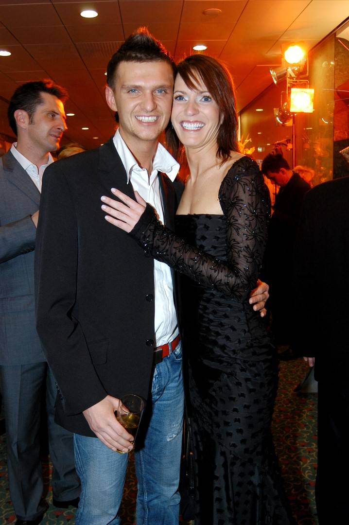 Oszałamiająca metamorfoza Pauliny Smaszcz – od brunetki do blondynki (ZDJĘCIA)