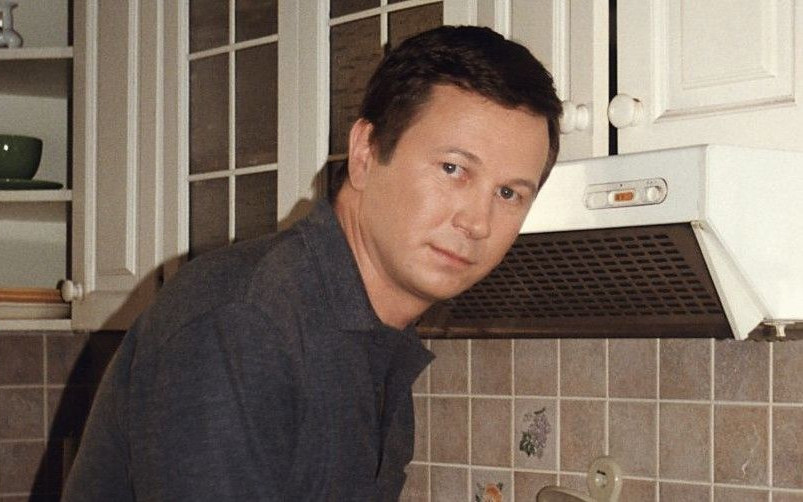 Jak dziś wygląda Piotr Cyrwus, czyli serialowy Rysiek z “Klanu”?