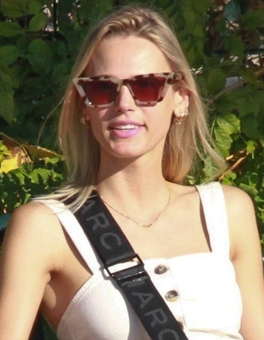 Marloes Phtevens - kim jest nowa dziewczyna Cody Simpsona?