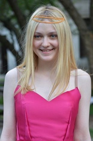 dakota-fanning-R1
